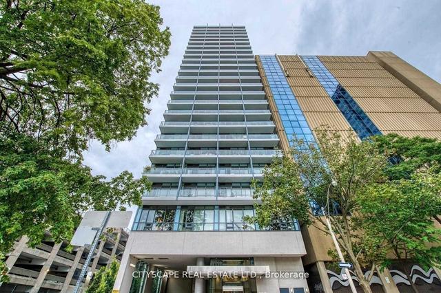 1501 - 210 Simcoe St, Condo with 2 bedrooms, 1 bathrooms and 0 parking in Toronto ON | Image 1