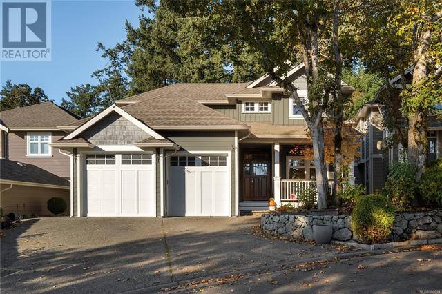539 Caselton Pl, House detached with 4 bedrooms, 4 bathrooms and 4 parking in Saanich BC | Image 39