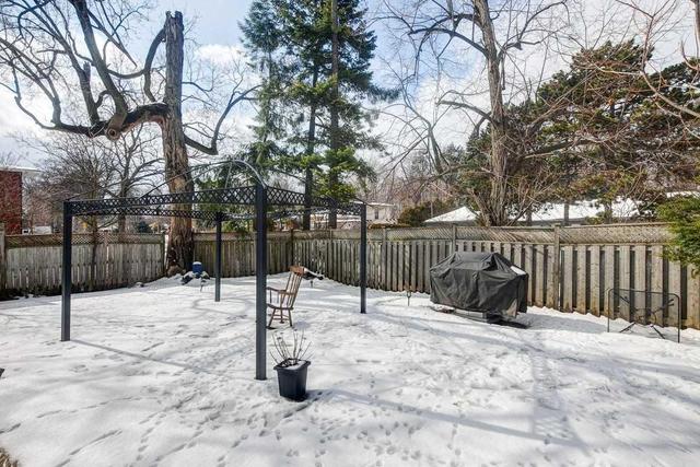 675 Scenic Dr, House detached with 3 bedrooms, 4 bathrooms and 6 parking in Hamilton ON | Image 19