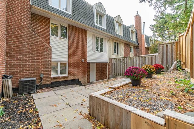 42 Protea Gdns, House attached with 3 bedrooms, 3 bathrooms and 2 parking in Toronto ON | Image 19