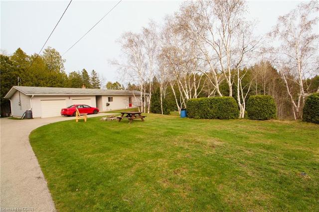 7328 6 Highway, House detached with 3 bedrooms, 2 bathrooms and null parking in Northern Bruce Peninsula ON | Image 1