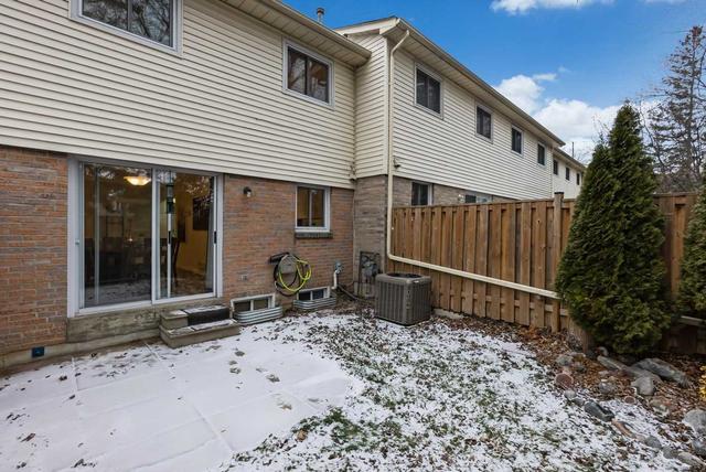 51 - 611 Galahad Dr, Townhouse with 3 bedrooms, 2 bathrooms and 2 parking in Oshawa ON | Image 22