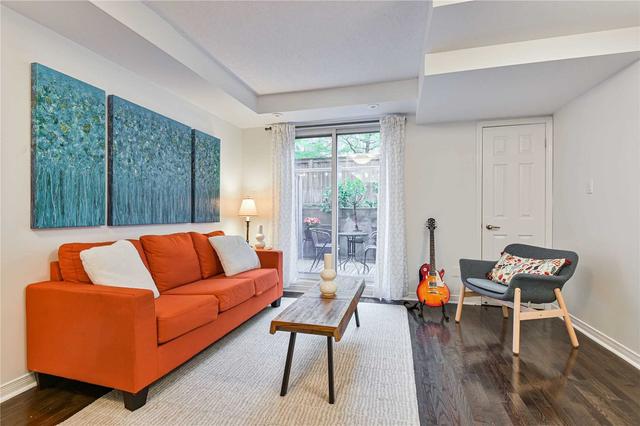 102 - 30 Elsie Lane, Townhouse with 3 bedrooms, 2 bathrooms and 1 parking in Toronto ON | Image 23