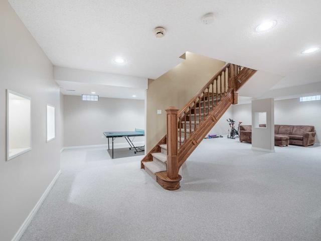 379 Highcliffe Dr, House detached with 4 bedrooms, 4 bathrooms and 4 parking in Vaughan ON | Image 24