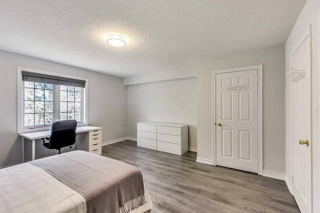 40 - 1128 Dundas St W, Townhouse with 4 bedrooms, 4 bathrooms and 2 parking in Mississauga ON | Image 5