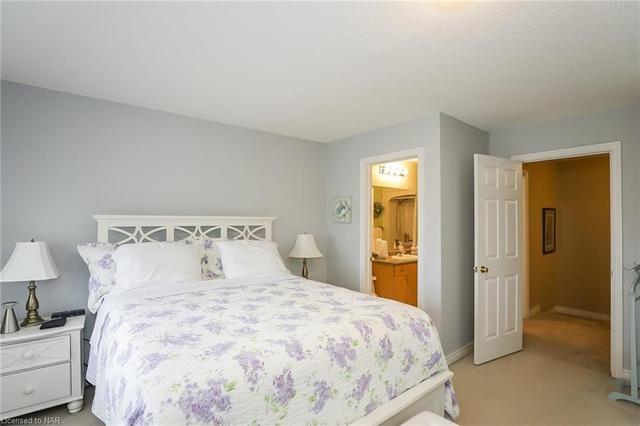 d - 14 Brown Dr, House attached with 2 bedrooms, 2 bathrooms and 2 parking in St. Catharines ON | Image 16