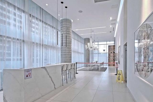 2310 - 185 Roehampton Ave, Condo with 2 bedrooms, 2 bathrooms and 1 parking in Toronto ON | Image 22