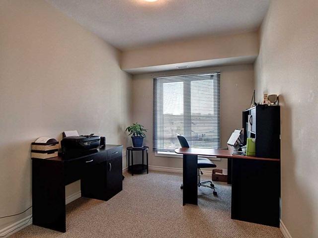 404 - 290 Liberty St N, Condo with 2 bedrooms, 2 bathrooms and 1 parking in Clarington ON | Image 4
