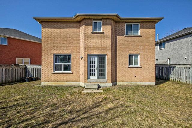 66 Hubbert Cres, House detached with 3 bedrooms, 4 bathrooms and 6 parking in Barrie ON | Image 7