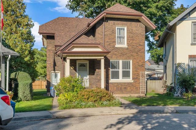 84 Waterloo St, House detached with 4 bedrooms, 2 bathrooms and 0 parking in Brantford ON | Card Image