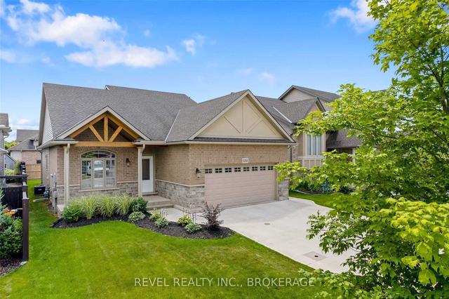 9268 Eagle Ridge Dr, House detached with 4 bedrooms, 2 bathrooms and 6 parking in Niagara Falls ON | Image 12