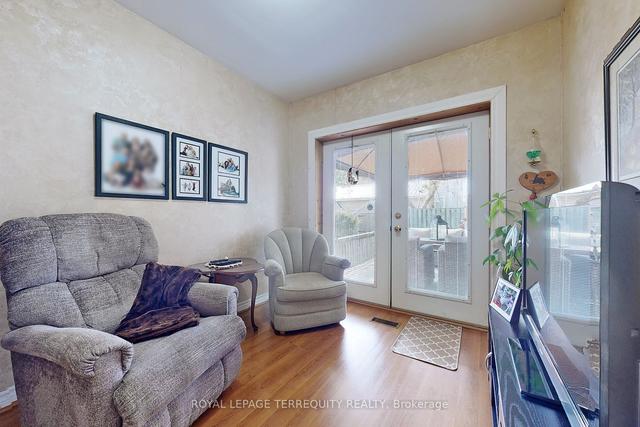 153 Tulloch Dr, House semidetached with 3 bedrooms, 2 bathrooms and 4 parking in Ajax ON | Image 4