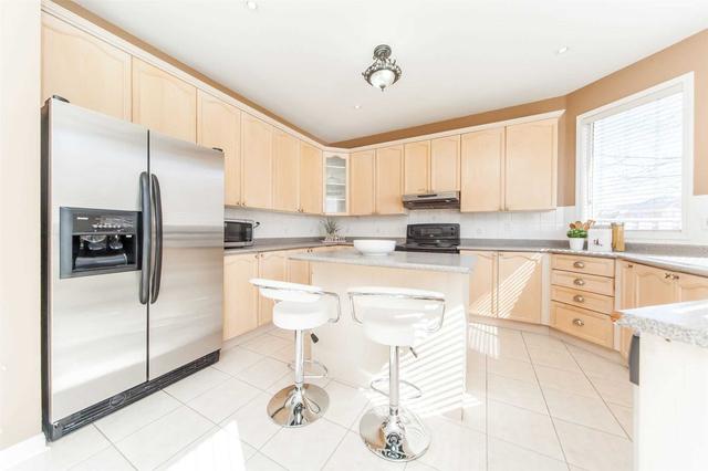 5 Bettey Rd, House detached with 4 bedrooms, 6 bathrooms and 8 parking in Brampton ON | Image 8
