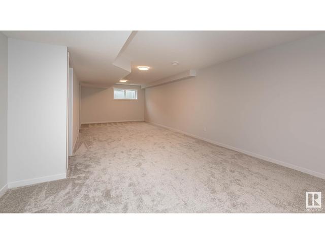 5702 Juchli Av Nw, House attached with 3 bedrooms, 3 bathrooms and null parking in Edmonton AB | Image 27