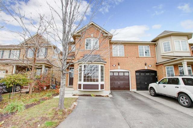 827 Thompson Rd S, House semidetached with 4 bedrooms, 4 bathrooms and 3 parking in Milton ON | Image 1