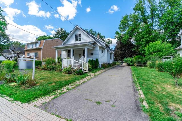 135 Centre St W, House detached with 3 bedrooms, 2 bathrooms and 4 parking in Richmond Hill ON | Image 16