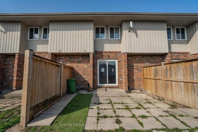 264 - 100 Brownleigh Ave, Townhouse with 3 bedrooms, 1 bathrooms and 1 parking in Welland ON | Image 20