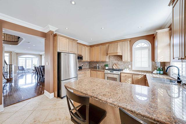 83 Cezanne Tr, House detached with 4 bedrooms, 5 bathrooms and 6 parking in Vaughan ON | Image 6