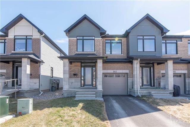 853 Solarium Avenue, Townhouse with 3 bedrooms, 3 bathrooms and 2 parking in Ottawa ON | Image 1