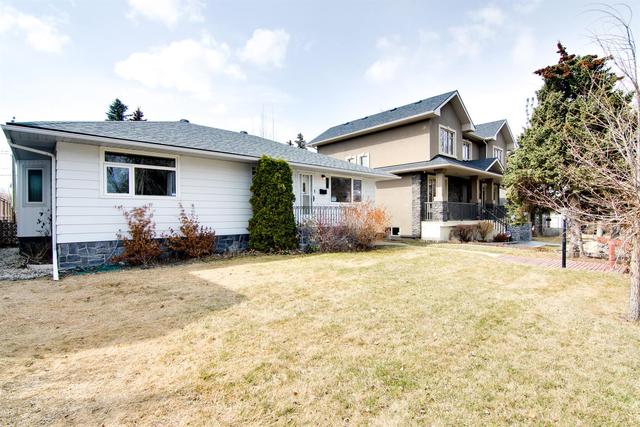 1507 22a Street Nw, House detached with 5 bedrooms, 2 bathrooms and 1 parking in Calgary AB | Image 3