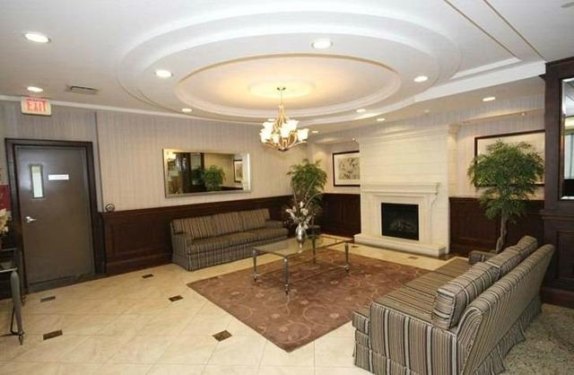 2005 - 7 North Park Rd, Condo with 1 bedrooms, 2 bathrooms and 1 parking in Vaughan ON | Image 11