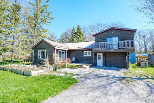 180 Huron Road, House detached with 4 bedrooms, 2 bathrooms and 4 parking in Huron Kinloss ON | Image 1