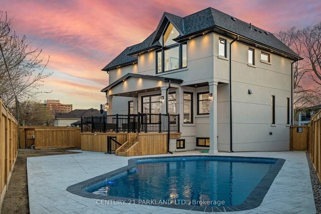 26 Matane Crt, House detached with 4 bedrooms, 5 bathrooms and 4 parking in Toronto ON | Image 22