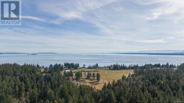 243 Cape Mudge Rd, House detached with 6 bedrooms, 4 bathrooms and 100 parking in Strathcona C BC | Image 51