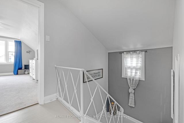 192 Rodgers Rd, House detached with 3 bedrooms, 2 bathrooms and 3 parking in Hamilton ON | Image 19
