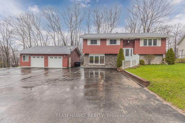 9467 County 93 Rd, House detached with 3 bedrooms, 2 bathrooms and 12 parking in Midland ON | Image 12