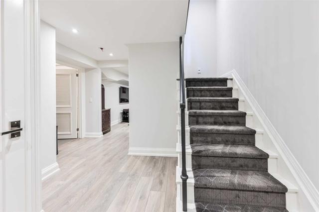 8 Cartwheel Mill Way, Townhouse with 3 bedrooms, 3 bathrooms and 2 parking in Toronto ON | Image 14