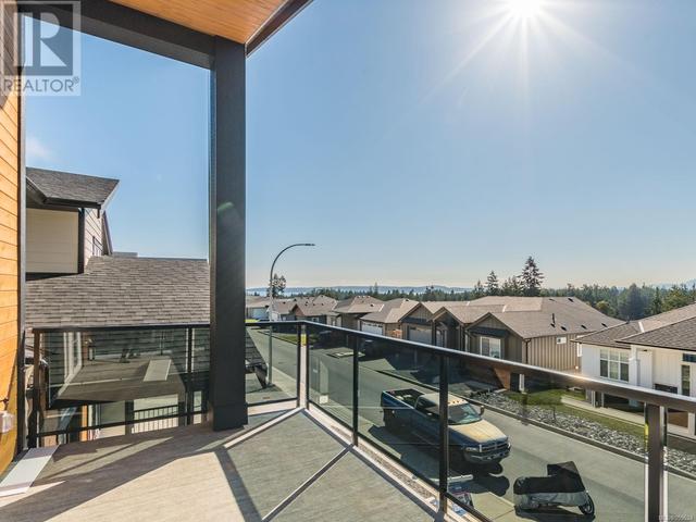 196 Golden Oaks Cres, House detached with 7 bedrooms, 5 bathrooms and 7 parking in Nanaimo BC | Image 27