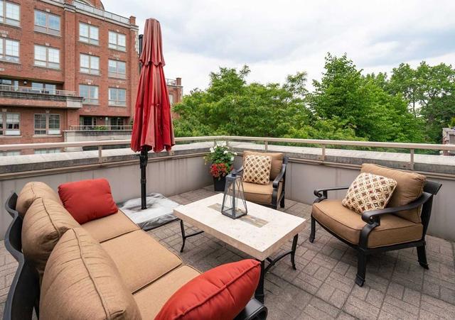 th5 - 20 Burkebrook Pl, Townhouse with 3 bedrooms, 3 bathrooms and 2 parking in Toronto ON | Image 17