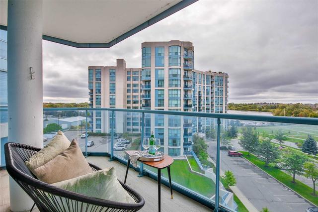 702 - 360 Watson St, Condo with 2 bedrooms, 2 bathrooms and 1 parking in Whitby ON | Image 13