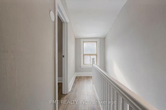 upper - 25 Sandford Ave, House semidetached with 2 bedrooms, 1 bathrooms and 0 parking in Toronto ON | Image 2