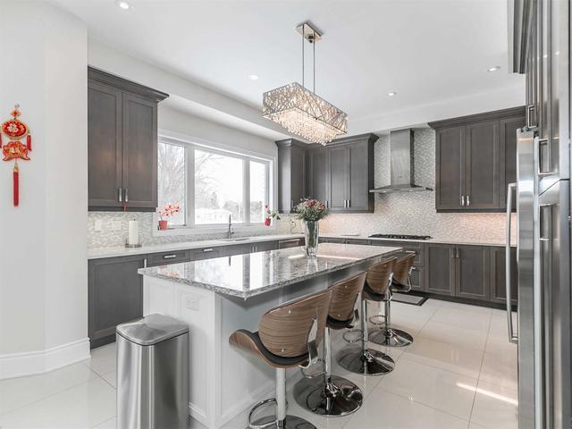 22 Somer Rumm Crt, House detached with 4 bedrooms, 5 bathrooms and 9 parking in Whitchurch Stouffville ON | Image 6
