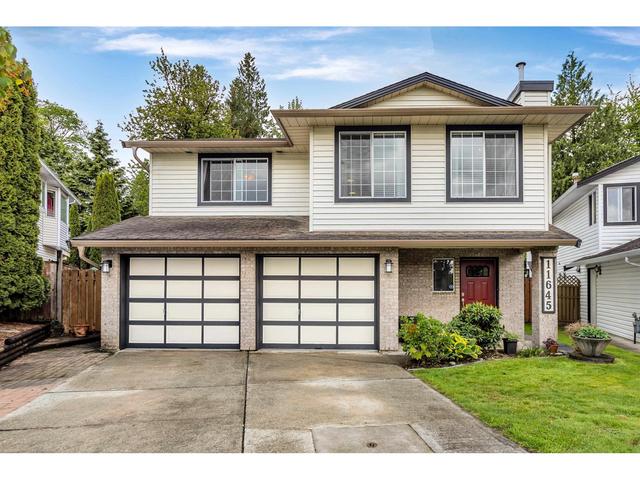 11645 202b Street, House detached with 4 bedrooms, 3 bathrooms and null parking in Maple Ridge BC | Card Image