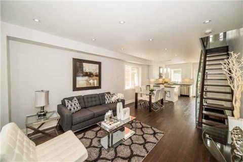 325 Queensdale Ave, House semidetached with 3 bedrooms, 3 bathrooms and null parking in Toronto ON | Image 2