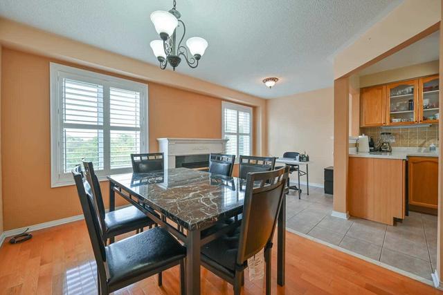 22 - 120 Rail Rd, Townhouse with 3 bedrooms, 3 bathrooms and 2 parking in Brampton ON | Image 5