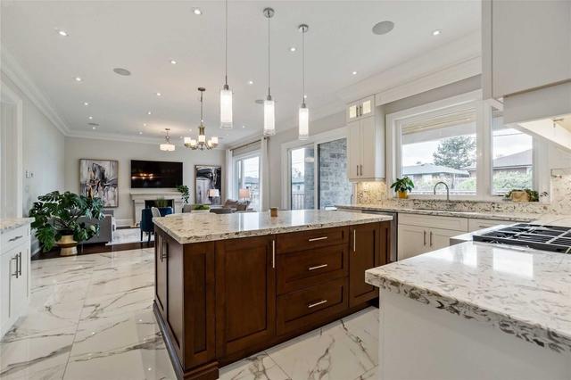 373 Wadsworth St, House detached with 4 bedrooms, 5 bathrooms and 8 parking in Oakville ON | Image 5