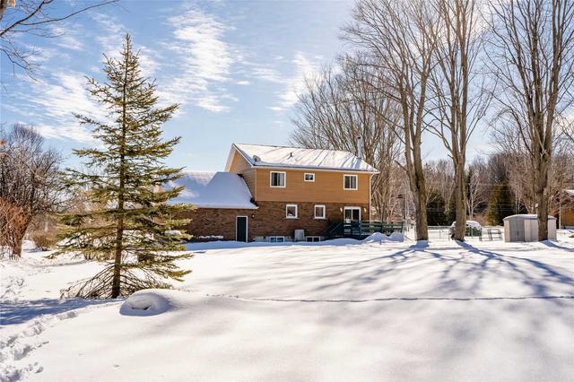 404 18 Concession Rd W, House detached with 4 bedrooms, 3 bathrooms and 18 parking in Tiny ON | Image 8