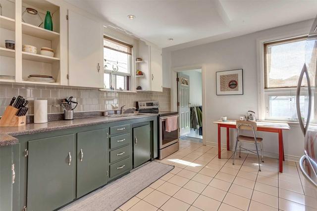 225 Earlscourt Ave, House semidetached with 3 bedrooms, 2 bathrooms and 2 parking in Toronto ON | Image 9