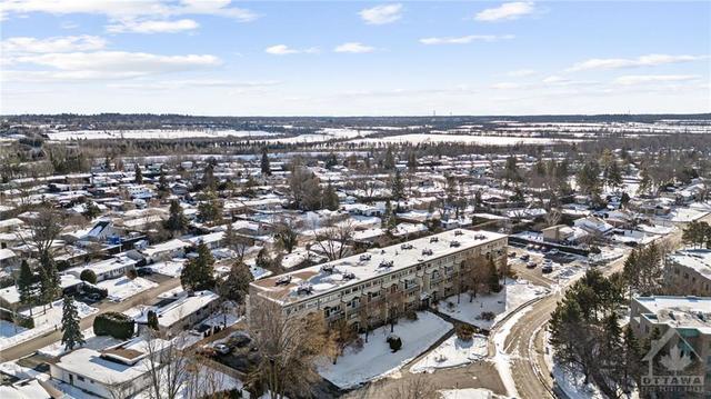 114 - 12 Corkstown Road, Condo with 2 bedrooms, 1 bathrooms and 2 parking in Ottawa ON | Image 30