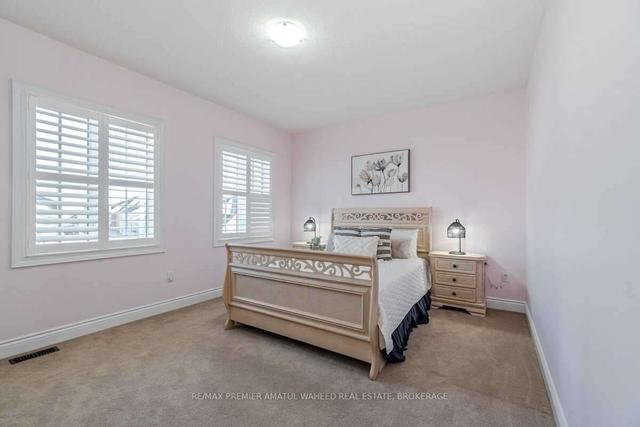 2 Herringbone Cres, House detached with 4 bedrooms, 4 bathrooms and 9 parking in Brampton ON | Image 25