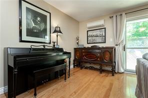 1 - 2056 Marine Dr, Townhouse with 3 bedrooms, 2 bathrooms and 3 parking in Oakville ON | Image 9