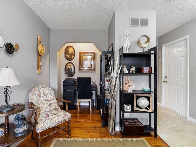 c - 146 Wood St, Townhouse with 1 bedrooms, 2 bathrooms and 2 parking in Brantford ON | Image 39