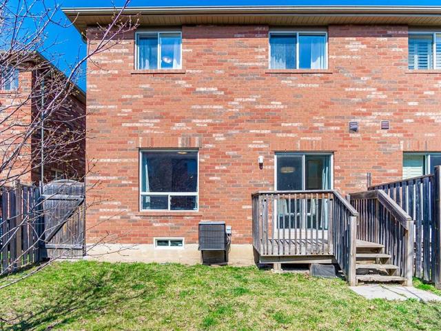 11 Commodore Dr, House semidetached with 4 bedrooms, 4 bathrooms and 2 parking in Brampton ON | Image 25