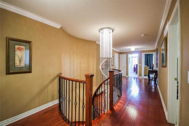 5576 Trailbank Dr, House detached with 5 bedrooms, 5 bathrooms and 6 parking in Mississauga ON | Image 14