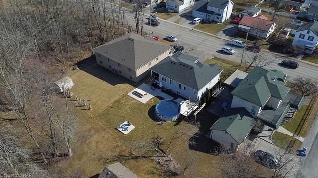 34 Concession Road, House detached with 5 bedrooms, 3 bathrooms and null parking in Fort Erie ON | Image 45