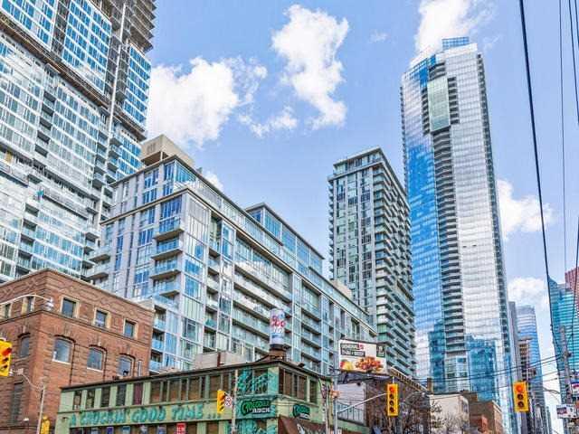 uph14 - 21 Nelson St, Condo with 1 bedrooms, 2 bathrooms and 1 parking in Toronto ON | Image 20